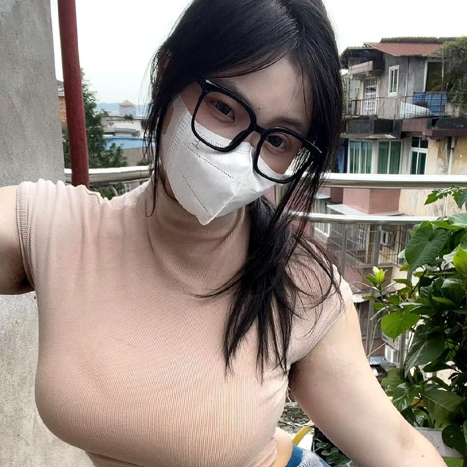 甜美丰盈的可爱妹子,可爱的肉巴(肉巴很G)的温柔气质 甜美丰盈的可爱妹子,可爱的肉巴(肉巴很G)的温柔气质