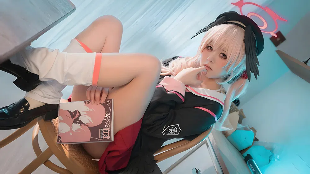 Coser渡久山是什么意思?我带着这疑问翻完她15套写真图片