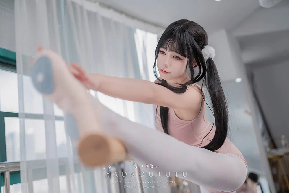 咬一口兔娘 咬一口兔娘图片3