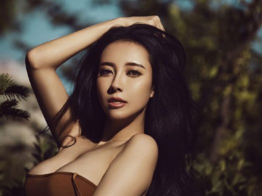 果儿Victoria:甜美与性感的完美融合